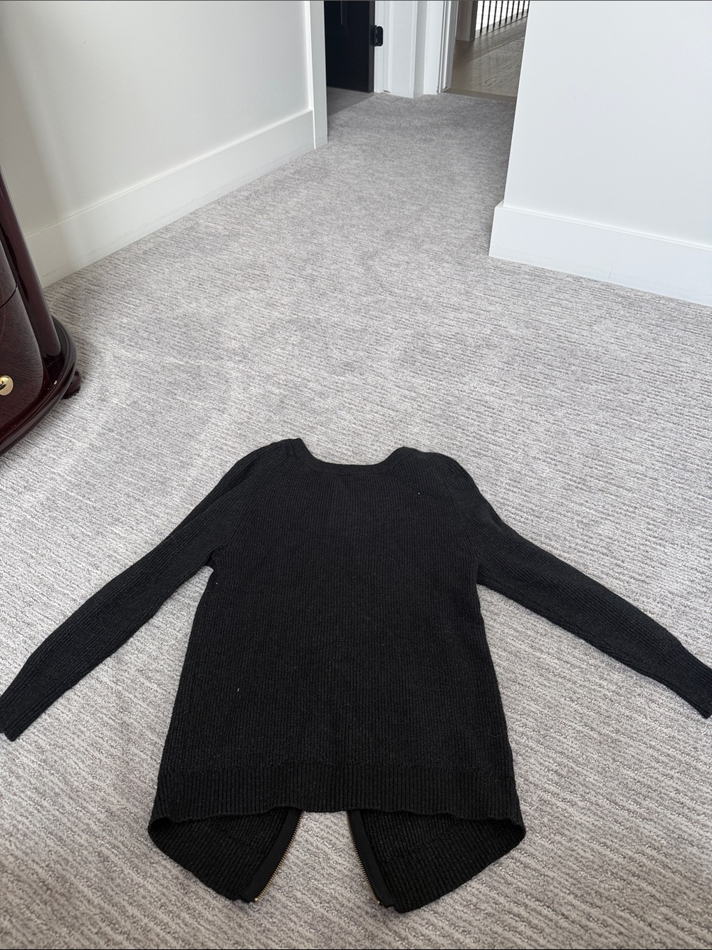 Dynamite Black Crewneck Knit Sweater